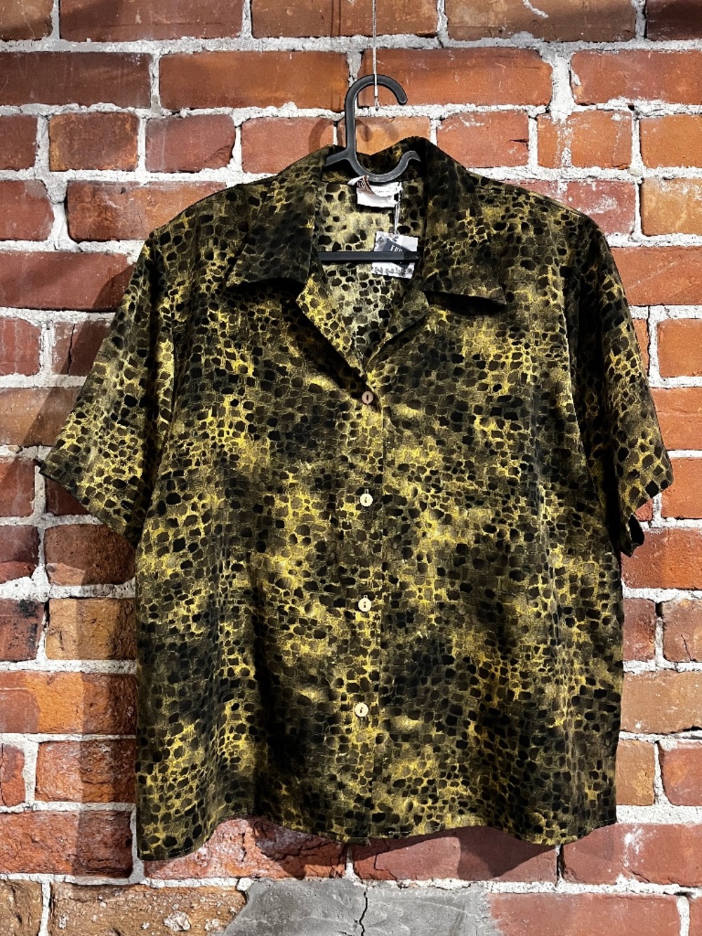 Vintage Tradition Snake Skin Button Up Blouse